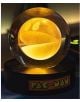 Светеща кристална топка Fizz Creations - Pac-Man е идеалната декоративна лампа за фенове на ретро игри, с жълта стъклена сфера във формата на Pac-Man върху черна основа с надпис PAC-MAN.-5-thumb