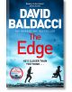 Корицата на книгата The Edge (The 6:20 Man, Book 2) от Дейвид Балдачи показва два силуета, бягащи по скалиста земя, птици в синьото облачно небе, слогана "Той е по-близо, отколкото си мислите..." и червена емблема на The 6:20 Man.-thumb