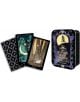 В калаена кутийка с надпис "The Nightmare Before Christmas Tiny Tarot" са поставени две карти таро, всяка от които е със стилизирани страховити илюстрации, вдъхновени от любимия филм.-2-thumb