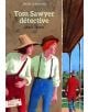 Илюстрирана корица на книгата „Том Сойър – детективът“ (Folio Junior Textes classiques) от Марк Твен. Хък и Том Сойър, две момчета с тиранти и шапки, наблюдават мъж, облечен в червено, който стои на веранда, а на заден план се разкрива селски пейзаж от Ми-thumb