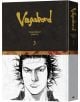 Корицата на Vagabond Definitive Edition, Vol. 3 съдържа заглавието в златист текст и черно-бяла илюстрация на сериозен мъж с бодлива коса на шарен фон от прочутата самурайска манга на Такехико Иноуе.-4-thumb
