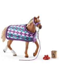 Комплект Schleich: Английски чистокръвен кон с одеяло