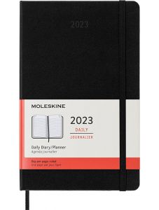 Класически черен ежедневник тефтер - органайзер Moleskine Black за 2023 г. с твърди корици