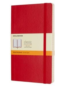 Класически наситеночервен тефтер Moleskine Classic Scarlet Red с меки корици и линирани страници