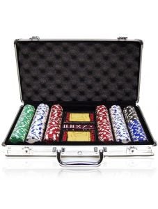 Покер комплект с 300 чипа в алуминиев куфар