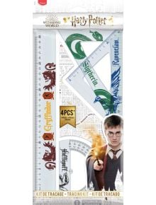 Комплект за чертане на Maped - Harry Potter, 4 части: линии, триъгълници и транспортир с дизайни на Грифиндор, Слидерин и Рейвънклоу и изображение на Хари Потър с вълшебната пръчица.