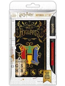 Комплект тефтерче, химикалка и ключодържател Blue Sky Harry Potter с черно тефтерче Back to Hogwarts, цветен герб на Хогуортс, тематичен ключодържател и цитатна химикалка в декоративна кутия. Идеален подарък за фенове!.