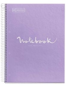 Лилава тетрадка Miquelrius А4 със спирала и с надпис "Notebook" с бял курсив на корицата. Кръглият стикер в горния десен ъгъл рекламира 5 цвята, Екстра непрозрачни и 120 листа. Налична е в книжарница Orange. Подходяща за ученици, момчета и момичета.