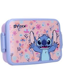Кутия за храна в пастелни цветове „Vadobag Stitch Lunch Bunch“ с изображение на Стич от филма на „Дисни“ „Лило и Стич“, който стои с вдигнати ръце, заобиколен от розови и сини цветя на прасковен фон.