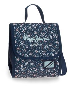 Тъмно синя чанта Pepe Jeans Alenka с горна дръжка, флорален десен и малка квадратна лепенка с диагонални ивици на предния капак. Логото на марката е бродирано в бяло - перфектно като вертикална чанта за обяд от книжарница Orange.