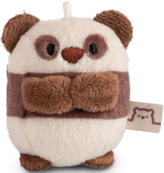 Малка, кръгла плюшена играчка Nici Mymochi Minis, наподобяваща панда с кафяво-бяла козина, тъмнокафяви уши, форма на гърдите, наподобяваща панделка, и етикет от плат с обикновено мечешко лице - предлага се в книжарница Orange.-1
