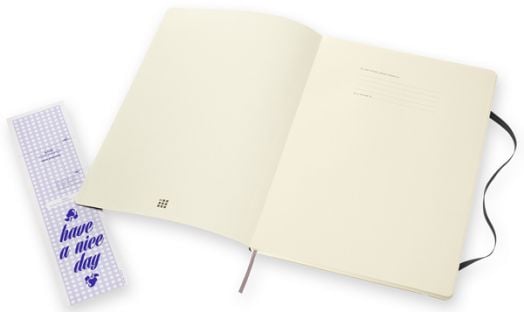 Черен тефтер Moleskine Classic Black в размер A4 с меки корици и листа на малки квадратчета - Moleskine - Moleskine - Жена, Мъж - Moleskine - Classic - 8053853602879-3