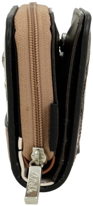 Страничен изглед на затворения дамски портфейл Anekke Alma 10 x 9 x 2 см показва бежов цип, кафяви кожени ръбове, метална дръжка на ципа, зашити детайли и RFID защита за по-голяма сигурност.-3