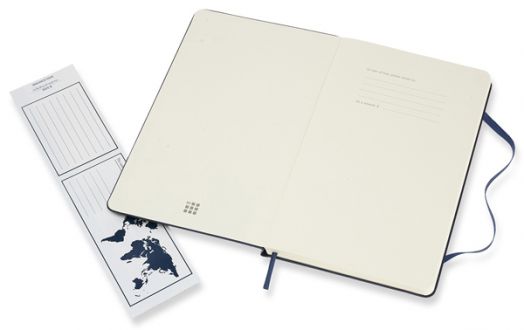 Класически син тефтер Moleskine Classic Blue Scarlet Dotted с твърди корици и листа на точки - Moleskine - Moleskine - Жена, Мъж - Moleskine - Classic - 8058341715437-3