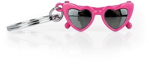 Ключодържател Metalmorphose - Love Glasses: метален аксесоар с розови сърцевидни очила и тъмни стъкла, поставен върху бяла повърхност - чудесен подарък за романтици.-3