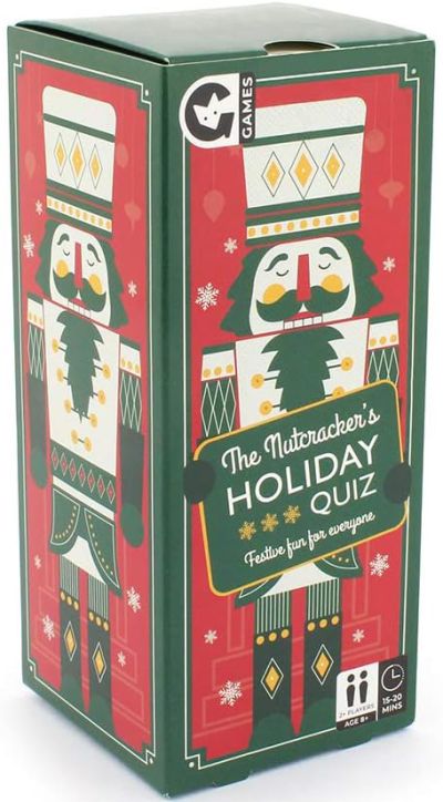 Правоъгълна кутия за игра с цветен дизайн на орехотрошачка. Етикетът: Коледна викторина Ginger Fox - Лешникотрошачката-семейна настолна игра за 11+ години, коледни въпроси, време за игра 15-20 минути.-1