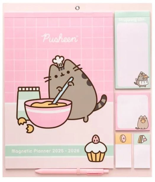 Планер-пад Grupo Erik Pusheen The Cat за 16 месеца (септември 2025 - декември 2026) с аксесоари и магнитен гръб - идеален организационен календар с дизайн на Пушийн и включени бележници, лепящи листчета и химикал.-1