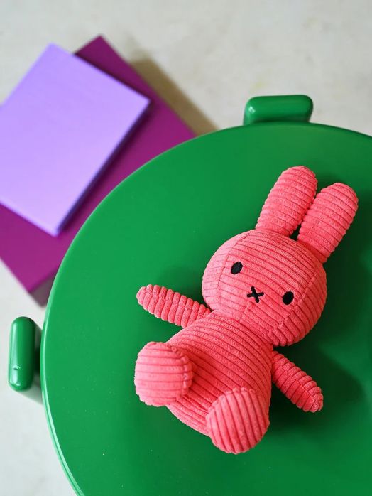Плюшена играчка Miffy Eco Corduroy - ягодовочервен заек, 23 см. - Miffy - Bon Ton Toys - Момиче - Miffy - Eco Corduroy - 8719066017304-4