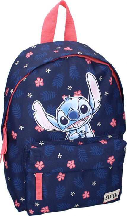 Тъмносиня чанта Vadobag Stitch раничка за детска градина с розови мотиви на цветя и листа, с голяма графика на Stitch от филма на Disney "Лило и Стич" на предния джоб. Предлага се в книжарница Orange. Розовите ципове и дръжката завършват визията.-1