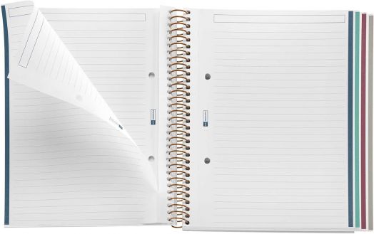 Отворена тетрадка Miquelrius Highland Days Poppies A5 със спирала и 100 листа на широки редове, с цветни разделители вдясно; една страница се обръща, разкривайки чисти бели секции.-3