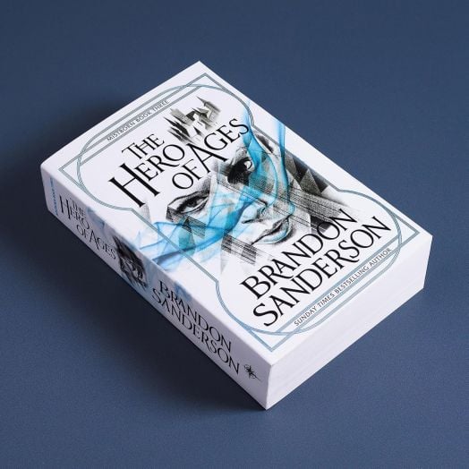 The Hero of Ages - Brandon Sanderson - Жена, Мъж - Gollancz - 9780575089945-2