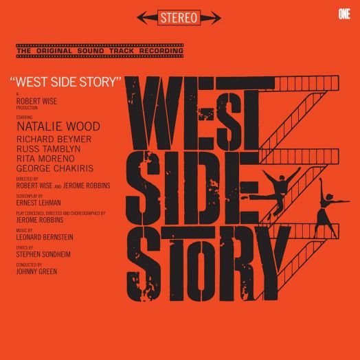 Яркооранжева обложка на West Side Story (The Original Soundtrack Recording) VINYL с удебелен черен текст, силуети на пожарни стълби, които образуват буквите, както и актьорски състав и Леонард Бърнстейн вляво.-1