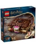 LEGO Harry Potter &bdquo;Чудовищната книга за чудовища&ldquo; е комплект от 518 части, подходящ за деца над 9 години, с кафява кутия с мотив на чудовище и героите от &bdquo;Хари Потър&ldquo; в долния десен ъгъл.