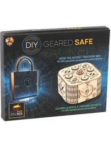 3D пъзел Eureka Secret Treasure Box - Кутия за съкровища разполага с дървена ключалка и цифров катинар; на опаковката на английски и френски език са отбелязани 10 000 възможни комбинации от пароли.