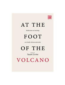 At the foot of the volcano - 9781928246190