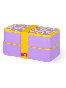 Кутия за храна Legami - Daisy е лилава двуетажна кутия за обяд с жълти ръбове, бели декорации от маргаритки с усмихнати жълти центрове и жълта ластична лента с надпис LEGAMI.