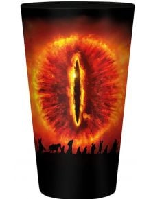 Стъклената чаша ABYstyle Властелинът на пръстените - Саурон, 400 мл, показва Огненото око на Саурон и силуетите на Братството - страхотен избор за почитателите на Средната земя.