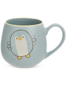 Светлосиньо Чаша Nici Mymochi с кръгла форма, с отпечатана отстрани симпатична карикатура на Пингвин Уодъл, заобиколена от мехурчета. Чашата е с голяма дръжка, светложълт ръб и се предлага в книжарница Orange.