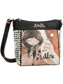 Стилна дамска чанта Anekke Alma (31/24 x 28 x 12 см) с илюстрация на жена с тъмна коса, абстрактни мотиви, надпис Dance with your Alma, черна дръжка и декоративни висулки.