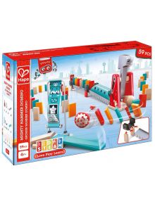 Кутия на Дървена игра Домино Hape - Мощен удар, с цветни домино писти, чукче, рампи и забавни роботи. Съдържа 59 части и е подходяща забавна образователна играчка за деца над 4 години.