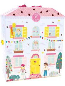 Цветната Детска игра Floss & Rock с дървени фигурки Best Friends къщичка за играчки има розов покрив, жълта врата, забавни илюстрирани прозорци с деца и животни, игриви сцени отпред. Подходяща за възраст 2+; идеална за дървени играчки.