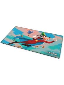 Подложка за игри с карти Disney Lorcana TCG: Wilds Unknown - Goofy показва Гуфи като супергерой, летящ в небето със синя птица и златни монети. Идеална Ravensburger подложка за следващата ви игра!.