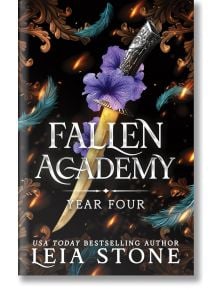 Fallen Academy: Year Four - Leia Stone - Жена, Мъж - Sourcebooks, Inc - 9781464225932