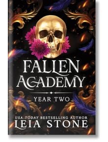 Fallen Academy: Year Two - Leia Stone - Жена, Мъж - Sourcebooks, Inc - 9781464225918