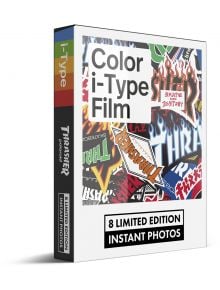 Кутия с цветни филми Филм Polaroid за i-Type - Thrasher Edition с вдъхновени от скейтборда дизайни, пламък и стикери с лого. На опаковката е отбелязано: 8 моментални снимки от лимитирана серия.
