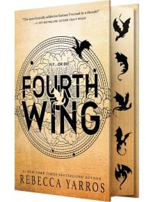 Корицата на "Четвърто крило" (колекция "Криле и нокти") е със силуети на черни дракони и богато украсени шарки върху злато, както и със слогана "Лети... или умри". На гръбнака също са изобразени множество дракони, което напомня за нейния свят на драконови
