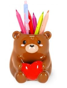 Керамичен моливник Legami - Teddy Bear във форма на кафява мечка с червено сърце - чудесен подарък за Свети Валентин.