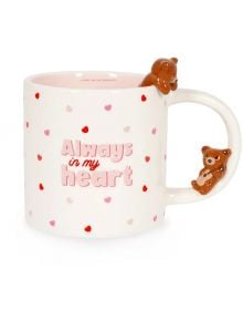 Романтична керамична чаша Legami - Too cute to handle - Teddy Bear с розови и червени сърца, надпис Always in my heart и две малки кафяви мечета - идеален подарък за Свети Валентин.