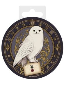 Керамична подложка за чаша ABYstyle Harry Potter - Hedwig с илюстрация на бяла сова върху плик със златни орнаменти и звезди, вдъхновена от Хари Потър. Идеален подарък за фенове.