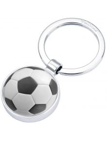 Ключодържател Troika - Soccer: стилен метален ключодържател в сребрист цвят с малък кръгъл медальон във формата на класическа черно-бяла футболна топка-идеален подарък за фенове.