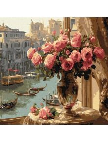Насладете се на рисуване с "Комплект за лесно рисуване с акрилни бои Ideyka - Рози във Венеция, 40 x 40 см" - рози във ваза край прозорец с изглед към канал и гондоли сред исторически венециански сгради, огрени от топло слънце.
