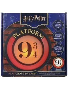 Лампа Blue Sky - Harry Potter Platform 9 3/4 Magical Locations с кръгъл светещ знак, ефект на трептящ пламък, работи с батерии или USB-C и се монтира на стена или стои свободно.