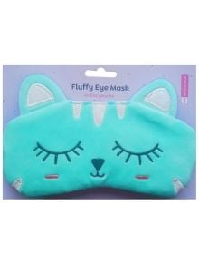 Маска за сън Miquelrius Back2Fun - Котка е ментовозелена пухкава маска за очи с форма на котка и бродирани детайли, представена в светлолилава опаковка с надпис "Пухкава маска за очи". Идеална за релаксиращи нощи.