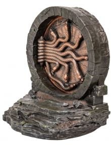 The Ограничител за книги Grupo Erik Harry Potter Chamber of Secret е каменна арка с кръгла порта и змиевидни фигури На скалиста основа-идеална декоративна поставка и уникален подарък за фенове на Хари Потър.