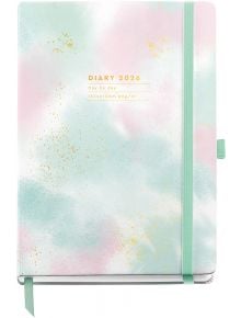 Пастелно-цветен бележник органайзер Tеfтер Miquelrius Grafica Gradient 2026, ден на страница със златни акценти, еластика и примка за химикал, с акварелен розово-син капак.