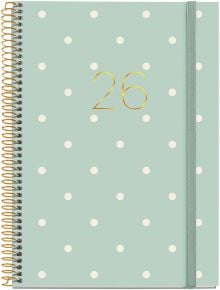 Светлосин тефтер-органайзер Miquelrius Grafica Polka Dots 2026 с бели точки, златна цифра "26" в центъра и вертикален ластик в десния край, ден на страница.